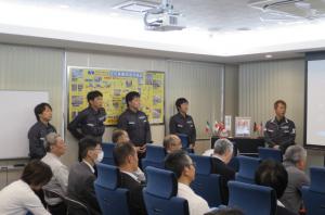 ʐ^[2̗lqig摜ւ̃Nj