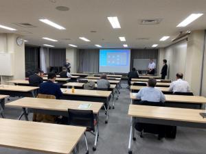 ʐ^[2uiig摜ւ̃Nj