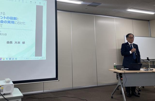 �ʐ^�[1�F���u���̗l�q1